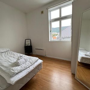 Appartement met Vijf Slaapkamers